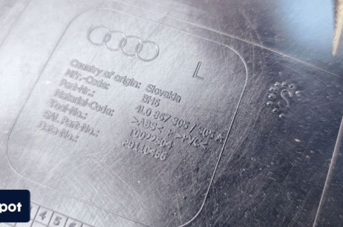 BOCZEK DRZWI L T AUDI Q7 4L 4L0867305 ALCATARA 42*