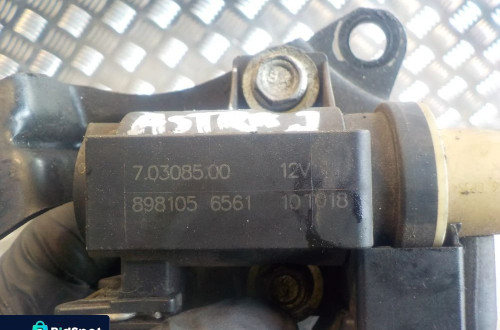 OPEL ASTRA J 1.7 CDTI ZAWÓR PODCIŚNIENIA A0131547002