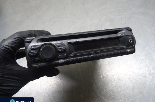RADIO SONY CDX-GT111 CD AUX
