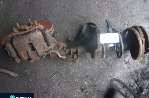 KOLUMNA MACPHERSONA PRAWA KIA CARENS 3 06- 2.0 CRDI