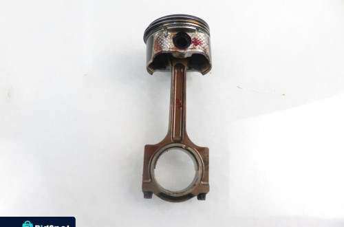 TŁOK KORBOWÓD MAZDA 6 I 1.8 L813