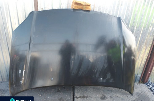 Maska Toyota Avensis II