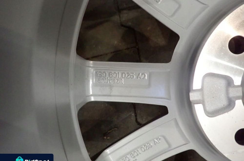Alufelga felga VW 1S0 4x100 ET41 5,5J 15" 1S0601025AQ