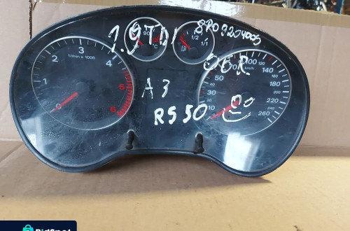 Licznik zegary Audi A3 8P 1.9tdi '06r 8P0920900S