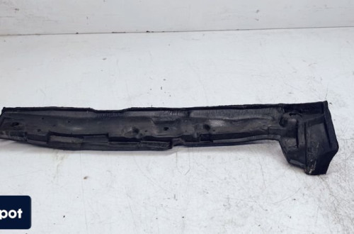 WYGŁUSZENIE BŁOTNIKA LEWE AUDI A3 D3 4E0821111A