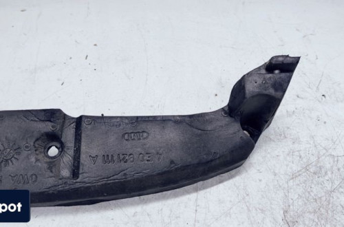 WYGŁUSZENIE BŁOTNIKA LEWE AUDI A3 D3 4E0821111A