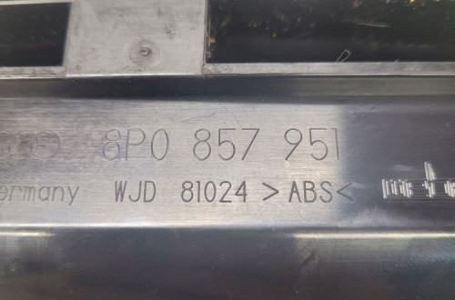 POPIELNICZKA PRZÓD AUDI A3 8P LIFT 8P0857951
