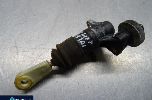 AUDI A4 B5 LIFT 1.9TDI WYSPRZĘGLIK POMPKA SPRZĘGŁA 8E1721401