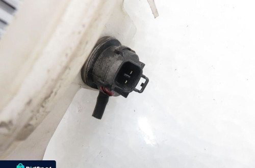 ZBIORNICZEK SPRYSKIWACZY MAZDA 5 CR19 860142721 8603102451 8603109120