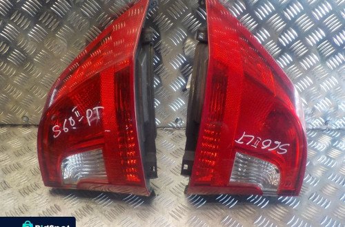 VOLVO S60 II 2.4 D5 LAMPA TYŁ 30796267, 30796268