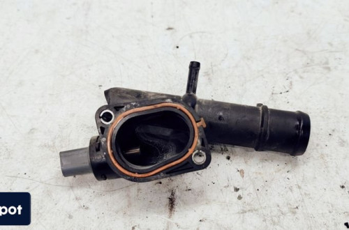KRÓCIEC WODY AUDI VW SKODA 2.0 TDI 03L121132A
