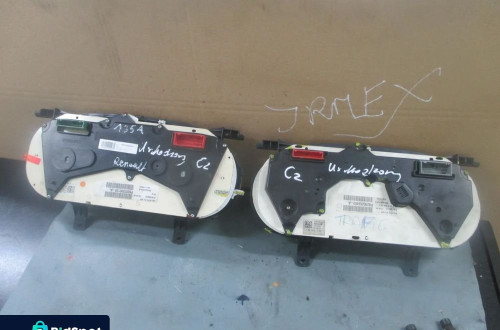 Licznik zegar Trafic Vivaro Rimaster P8200252450A P8200390135A