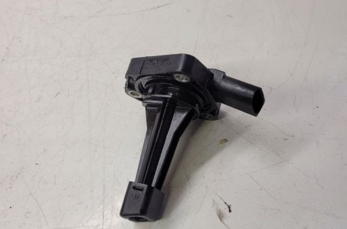 CZUJNIK POZIOMU OLEJU AUDI A3 A4 A5 03C907660H 1.8