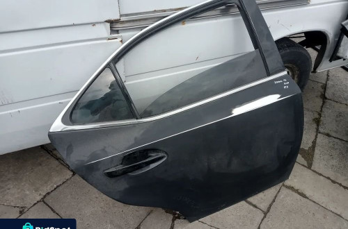 lexus is300h is 300h szyba tyl tylnia tylna prawa