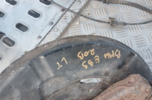 bmw e93 e92 2.0b zwrotnica piasta tyl tylnia tylna lewa