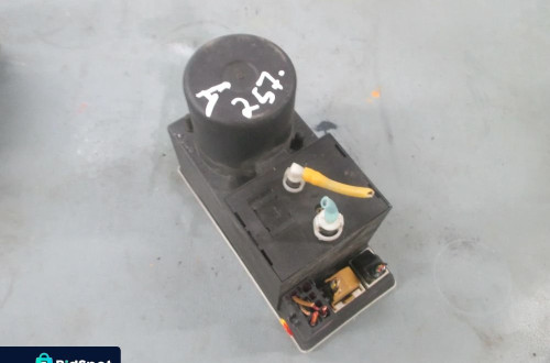 Pompka centralnego zamka Audi A3 A4 8L0862257A