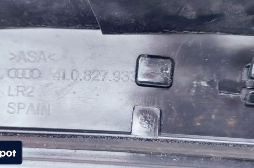 LOTKA SPOILER KLAPY TYŁ AUDI Q7 4L0827933