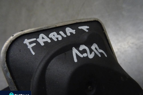 SKODA FABIA I KOMBI 99-03 1.2B PRZEPUSTNICA 036133062N