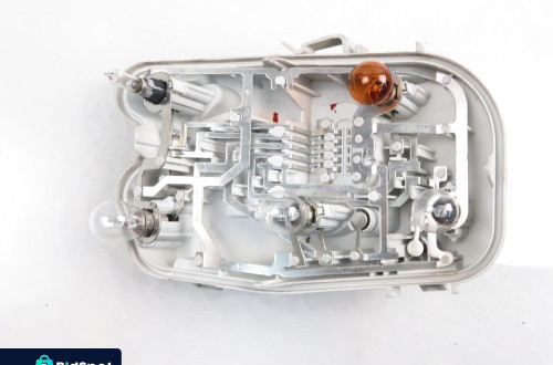WKŁAD LAMPY LEWY TYŁ AUDI A6 C6
