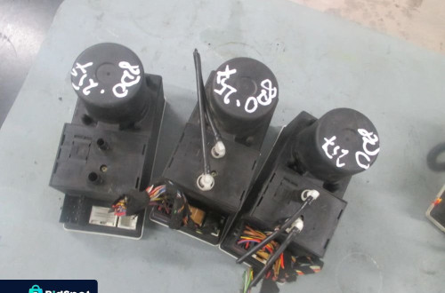 Pompka centralnego zamka Audi A3 A4 8D0862257