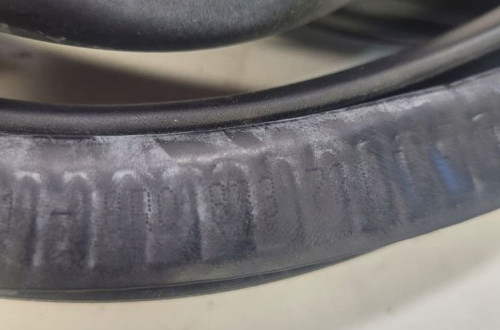 USZCZELKA DRZWI TYŁ PRAWY LEWY AUDI Q5 8R0833721
