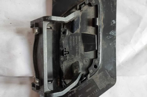 AUDI Q5 8R0 - ZAŚLEPKA SPRYSKIWACZA LEWA