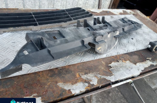 toyota yaris ii lift wzmocnienie pas przod przedni 52617-52020