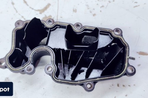 OBUDOWA ODMY AUDI A4 A5 A6 2.0 TFSI 06H103516D