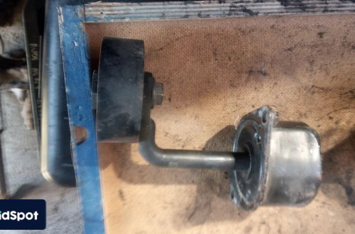 bmw e60 e61 x3 e83 2.5d napinacz paska klinowego 7786880