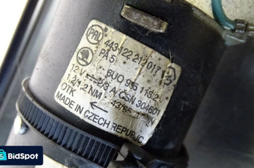 MECHANIZM WYCIERACZEK PRZÓD SKODA FELICIA 1.3 6U0955113