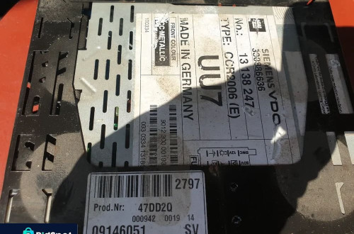 OPEL VECTRA C astra iii h RADIO CCR 2006 13138247