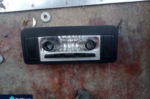 bmw e93 cabrio lampka podsufitki 9137475