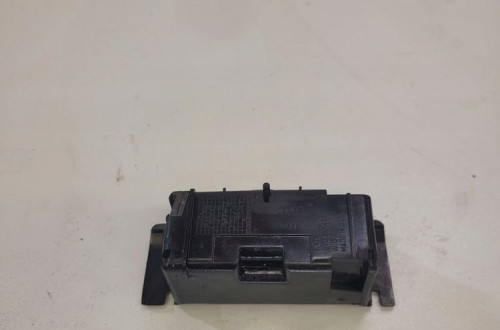 WKŁAD POPIELNICZKI LEWY TYŁ AUDI A6 C6 4B0857405