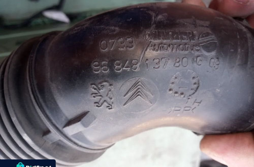 citroen c3 ds3 rura dolot powietrza 9684813780