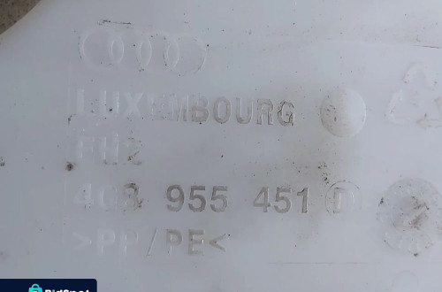 AUDI A6 C7 ZBIORNICZEK SPRYSKIWACZY 4G8955451D