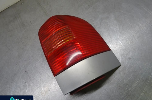 VW SHARAN I LIFT 00-04 1.9 TDI LB7Z LAMPA PRAWA TYLNA TYŁ