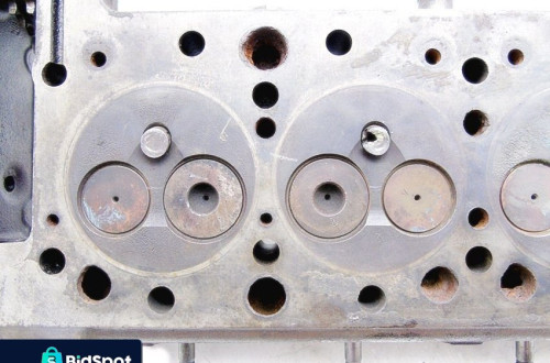 Głowica 2.0 2.2 D 200D Mercedes W115 6150161501