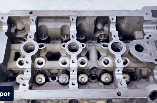 GŁOWICA PRAWA AUDI A4 B7 A6 C6 3.2 FSI 06E103374B