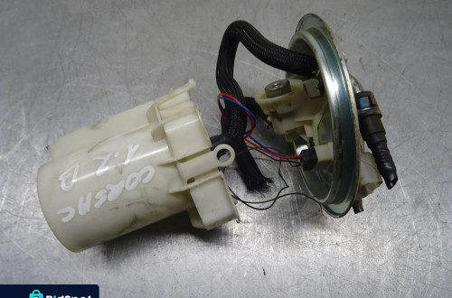 OPEL CORSA C 00-03 3D 1.2B 2AU POMPA PALIWA