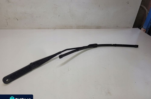RAMIĘ WYCIERACZKI LEWE AUDI A1 8X 8X1955407