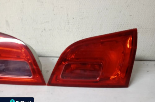 LAMPA TYLNA W KLAPĘ OPEL ASTRA K V KOMBI LEWA LUB PRAWA