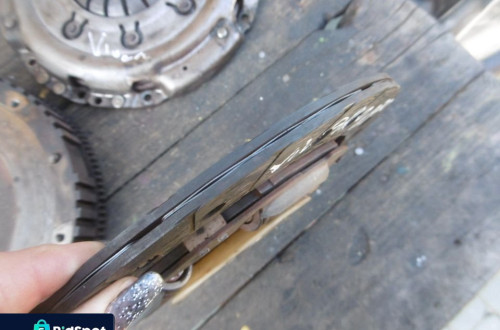 Docisk SPRZĘGLO KOLO dwumasowe  VIVARO PRIMASTER + tarcza 1,9DCI