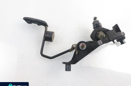 POTENCJOMETR GAZU TOYOTA RAV 4 II 2.0 D-4D 8928133010 7801042020