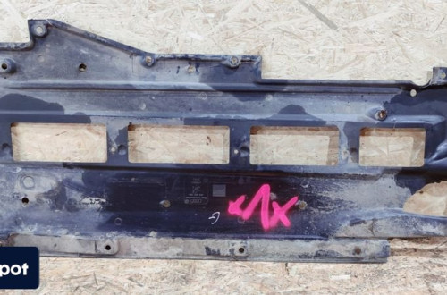 OSŁONA PODWOZIA PRAWA AUDI A6 C6 4F0825208G *1*