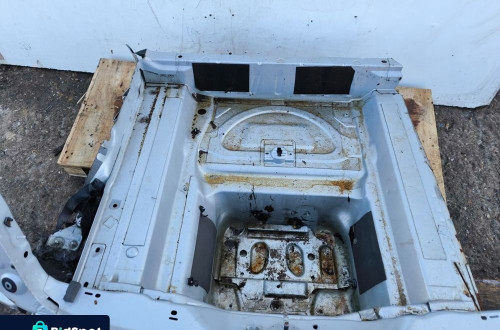 ĆWIARTKA WANNA PAS TYLNY AUDI Q5 8R 2008-2016 *