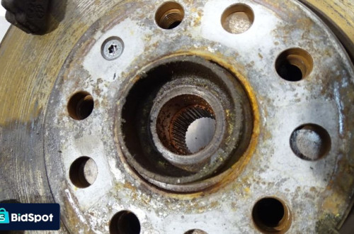 ZWROTNICA PIASTA LEWY PRZÓD VOLKSWAGEN PASSAT B6 2.0TDI