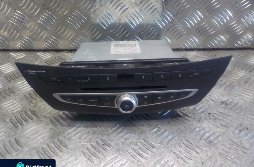 RENAULT LAGUNA III RADIO FABRYCZNE 281150017R