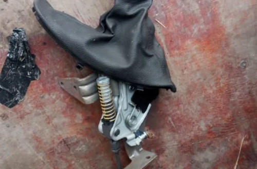 bmw e91 e90 dzwignia hamulca recznego mieszek 6782749