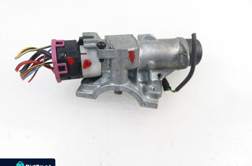 STACYJKA WKŁADKI AUDI A4 B5 4D0905851A
