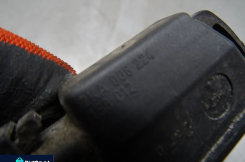 PEUGEOT 407 04-07 2.0B LAMPKI OŚWIETLENIE REJESTRACJI